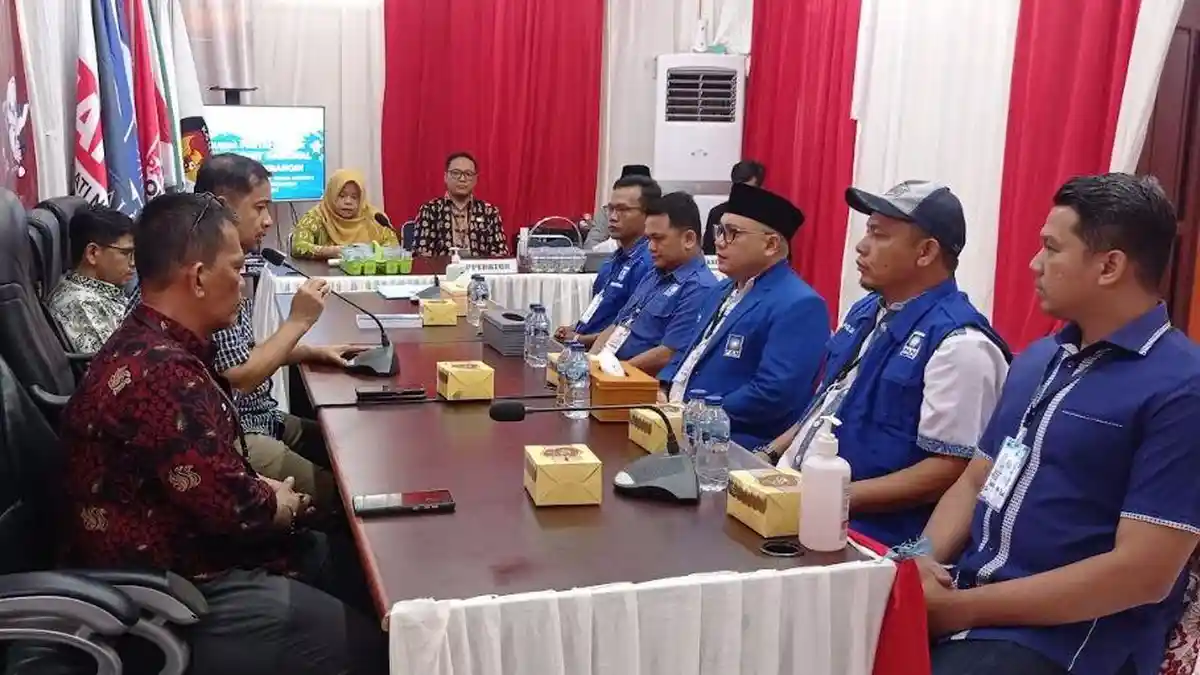 DPD PAN Merangin Daftarkan 35 Bacaleg ke KPU