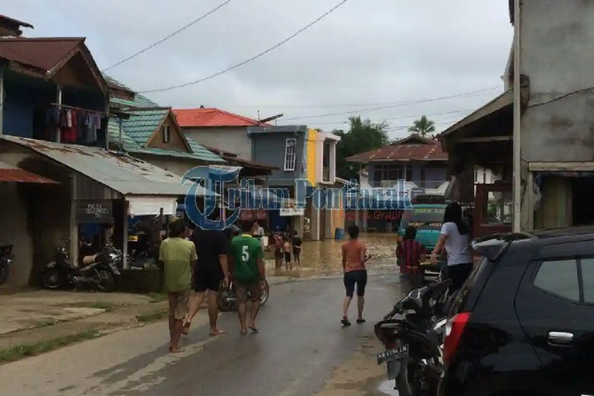 Lagi-Lagi Banjir Hantam Pasar Darit - banjir-pasar-darit-4_20160604_102139.jpg