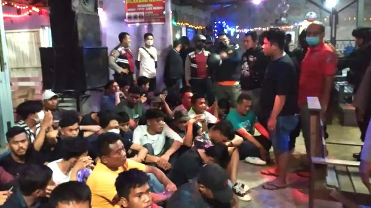 Kafe di Desa Manunggal Diduga Jadi Sarang Pesta Narkoba, Puluhan Orang Lari ke Hutan saat Digerebek