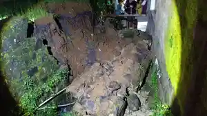 Salah-satu-bencana-tanah-longsor-di-Kota-Bogor-yang-terjadi-pada-kemarin.jpg