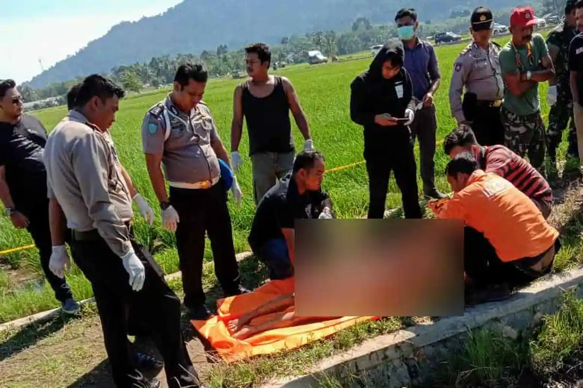 Mayat Perempuan Yang Ditemukan Tanpa Busana di Sawah Terdapat Luka Robek di Kepala