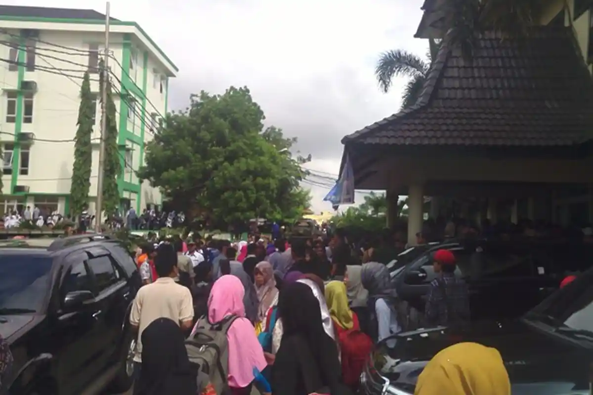 Rela Menunggu, Edi Tertarik Sosok Tegas Budi Waseso