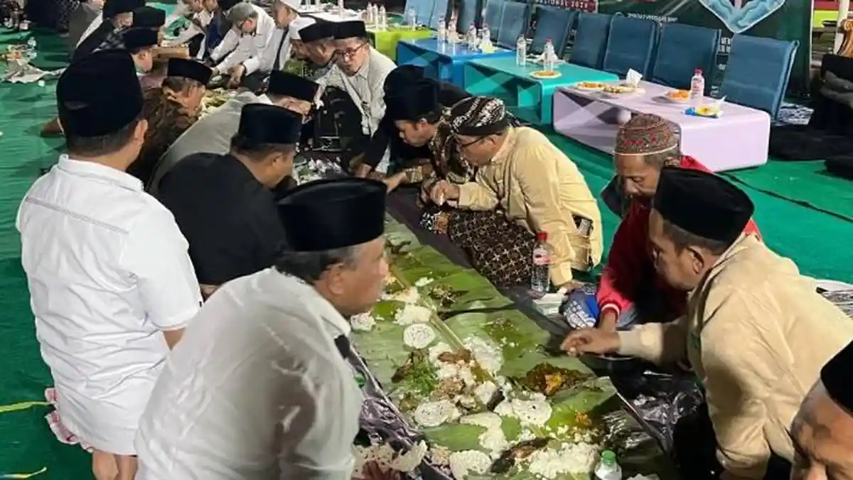 Hari Santri 2026, PCNU Jombang Gelar Liwetan Akbar, Perkuat Persatuan Warga Nahdliyin
