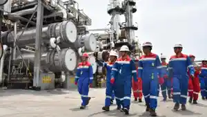 Direktur-Operasi-PT-KPI-Didik-Bahagia-beserta-jajarannya-saat-meninjau-kesiapan-menjelangg.jpg