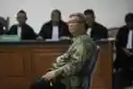 Akil Mochtar Jalani Sidang Perdana