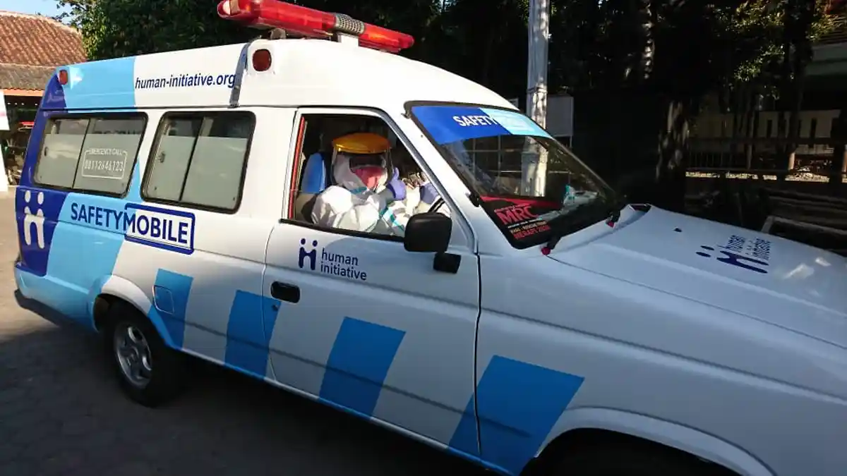 Cerita Karmini, Wanita Paruh Baya Asal Bantul yang Jadi Driver Pasien Covid-19 Sejak 2020