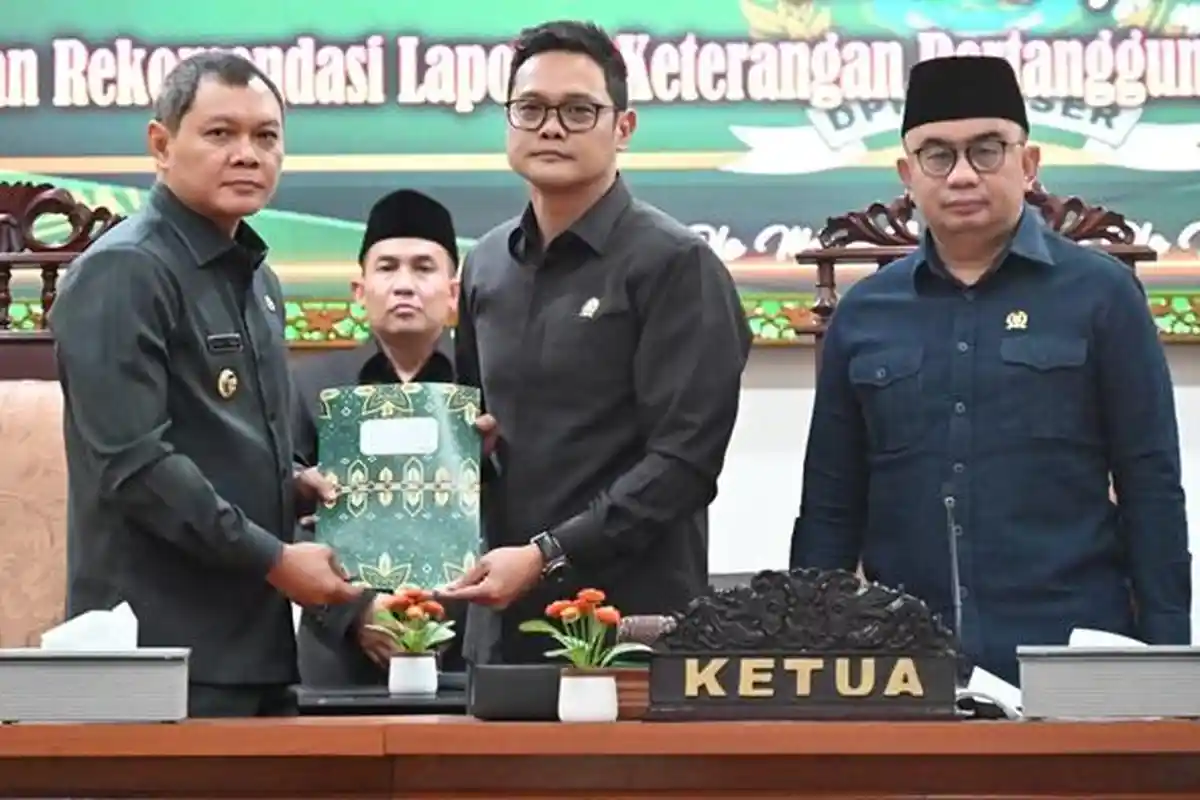 Rapat Paripurna Penyampaian LKPj Bupati Paser Tahun 2023 Digelar, DPRD Paser Beri Catatan Khusus
