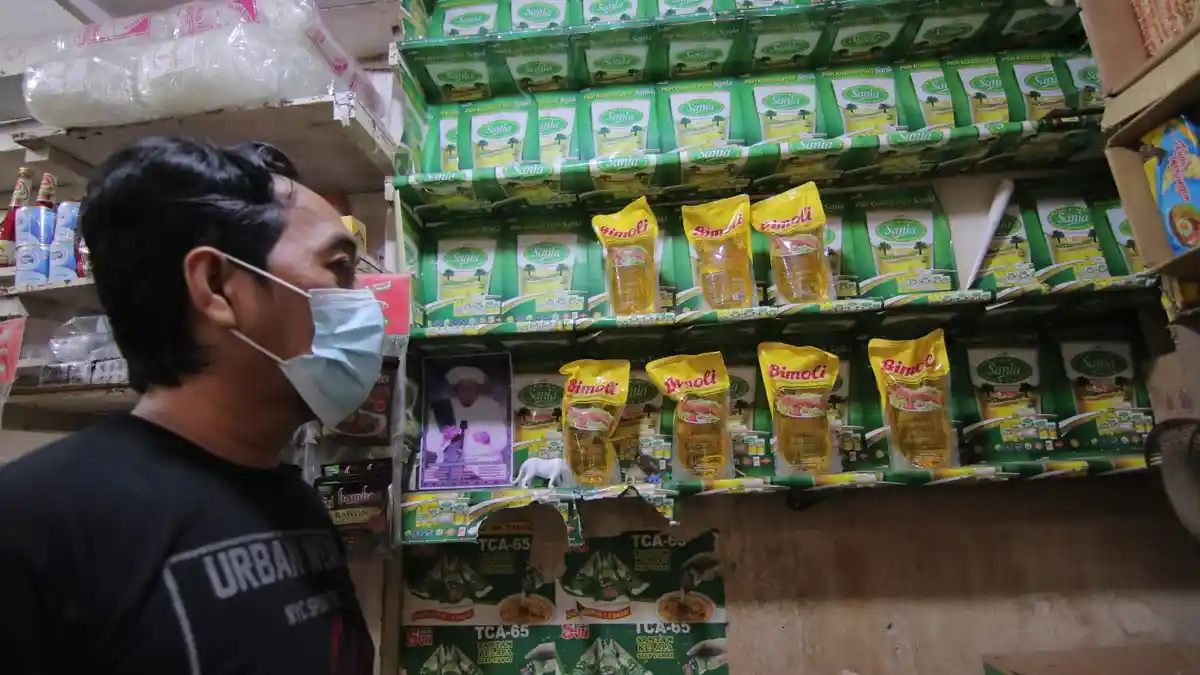 Masih Ada Ritel Modern di Balikpapan Jual Minyak Goreng di Atas HET, Jadi Temuan KPPU