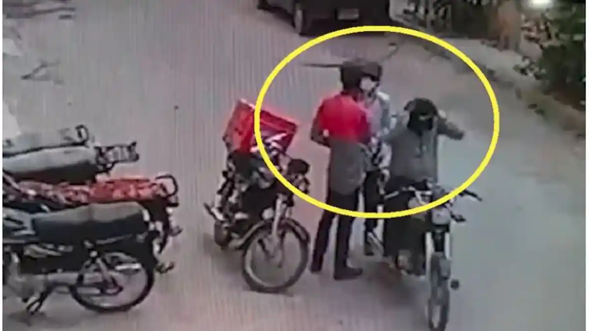 Maling Hati 'Hello Kitty', Lihat Korbannya Menangis Buat Dua Penjahat Ini Tak Tega & Balik Beri Uang