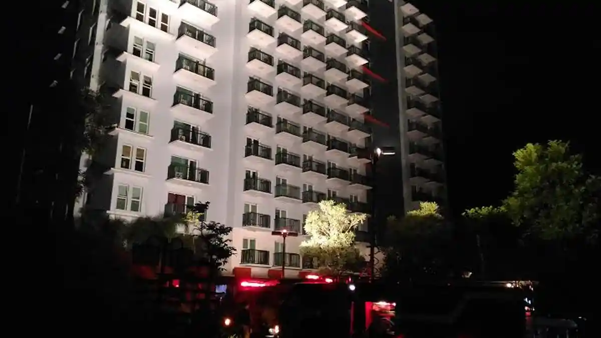 Panel Listrik Terbakar, Asap Penuhi Lantai Hotel Maberla Dago Resort Bandung