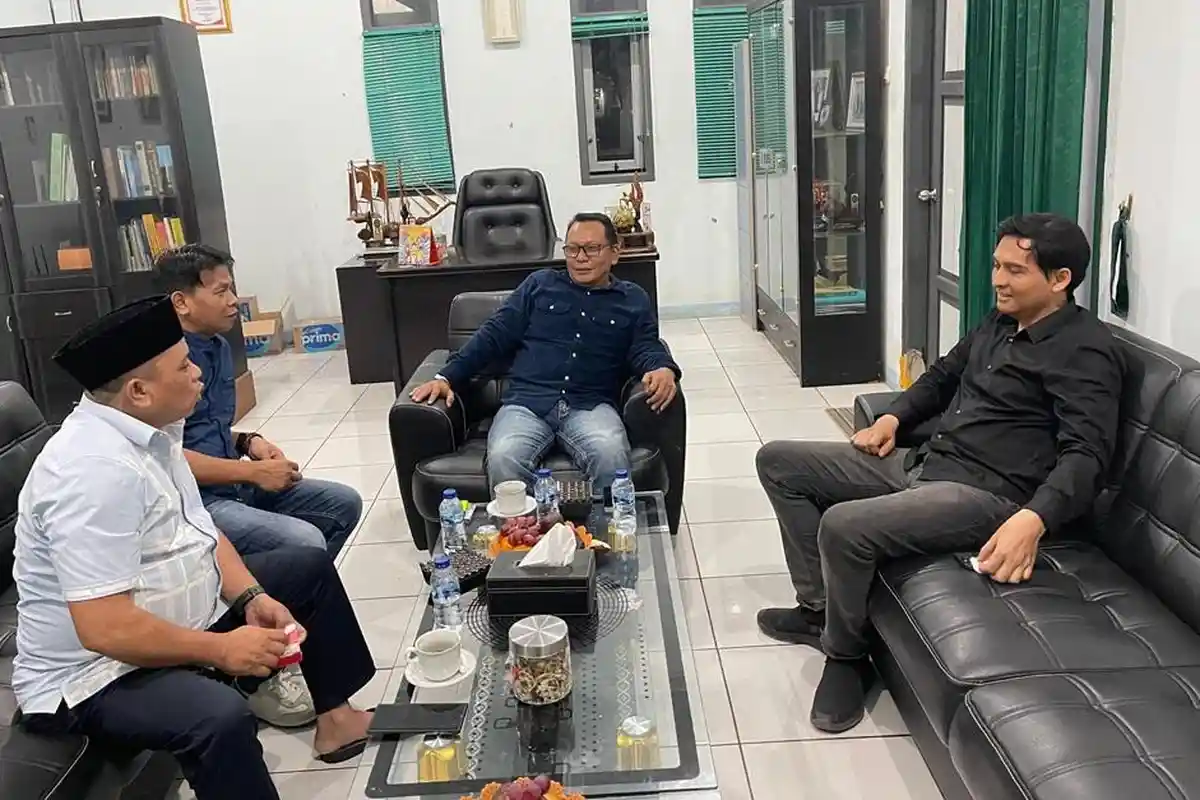 Lucky Hakim Temui Cawabup Tobroni Pasangan Nina Agustina Pasca-Pilkada Indramayu 2024