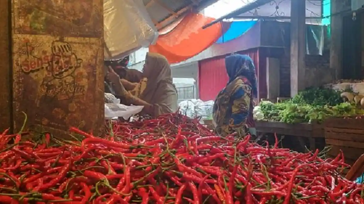 Dua Hari Jelang Ramadan, Harga Cabai hingga Bawang di Pasar Pariaman Masih Normal