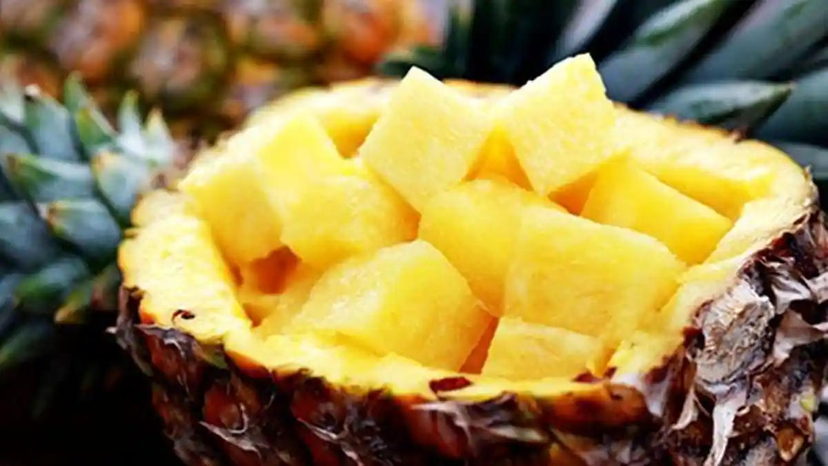 Makan Nanas Bisa Menggugurkan Kandungan, Mitos atau Fakta?