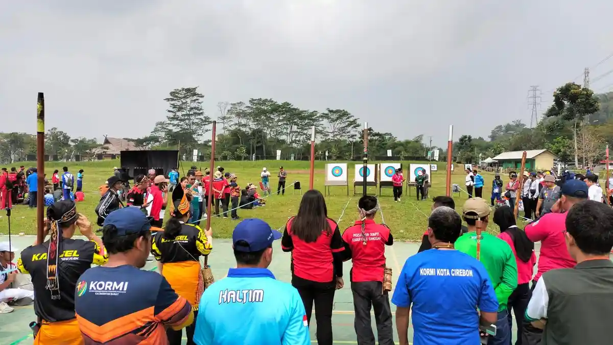 Gelaran Fornas Jabar 2023 di Stadion si Jalak Harupat Pertandingan ...