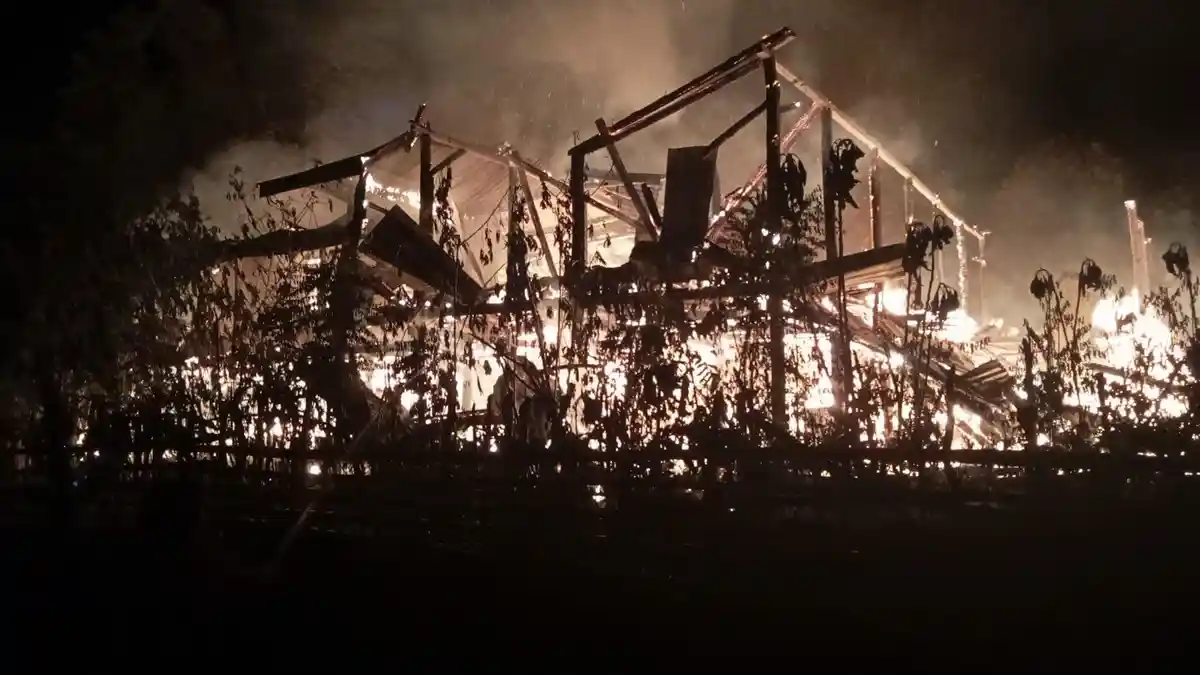 Rumah Warga Maros Sulsel Terbakar Semalam, 180 Karung Gabah dan Emas 20 Gram Ikut Hangus