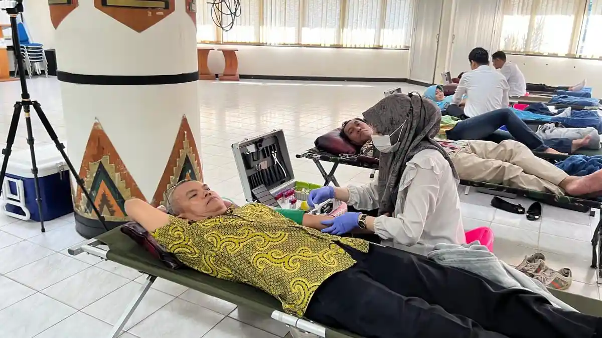 Bulan Muharram, Karyawan PTPN Regional 7 Gelar Donor Darah - Donor-darah-PTPN-dok-2.jpg