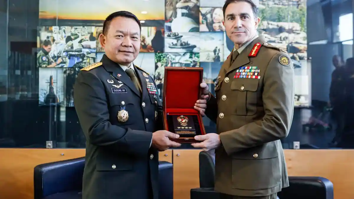 KSAD Jenderal Dudung Melawat Ke Australia, Bahas Kerja Sama Militer Hingga Kunjungi War Memorial - ksad-di-australia.jpg