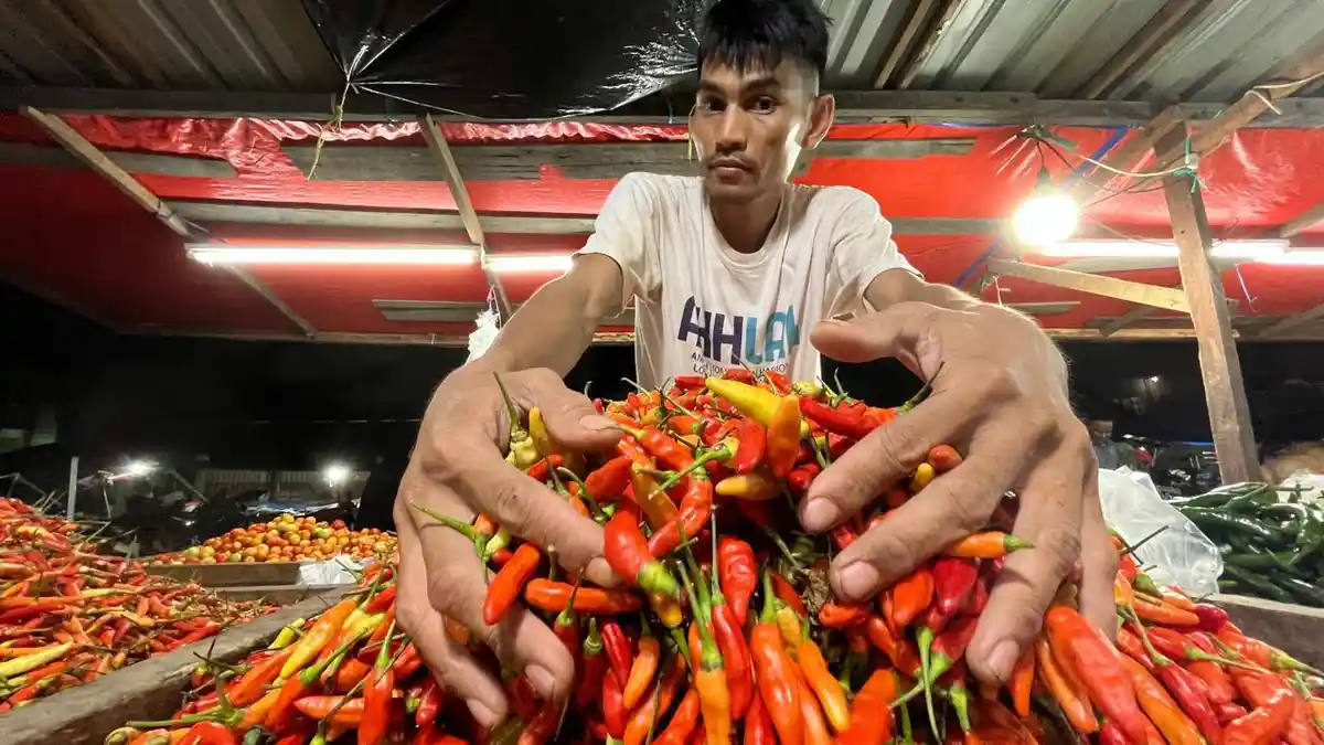 Harga Sembako di Pasar Pandansari Balikpapan Naik Menjelang Lebaran, Cabai Hijau Rp50 Ribu per Kg