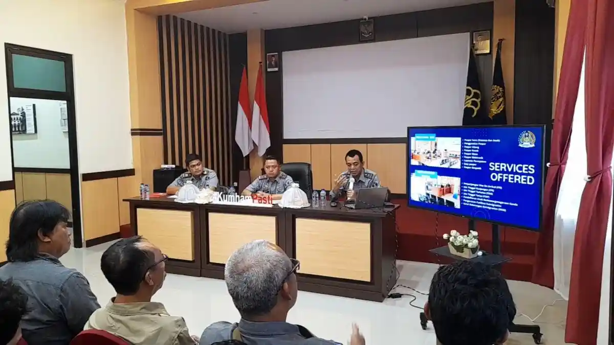Fantasis, Kantor Imigrasi Banggai Capai Target PNBP Hingga 66 Miliar