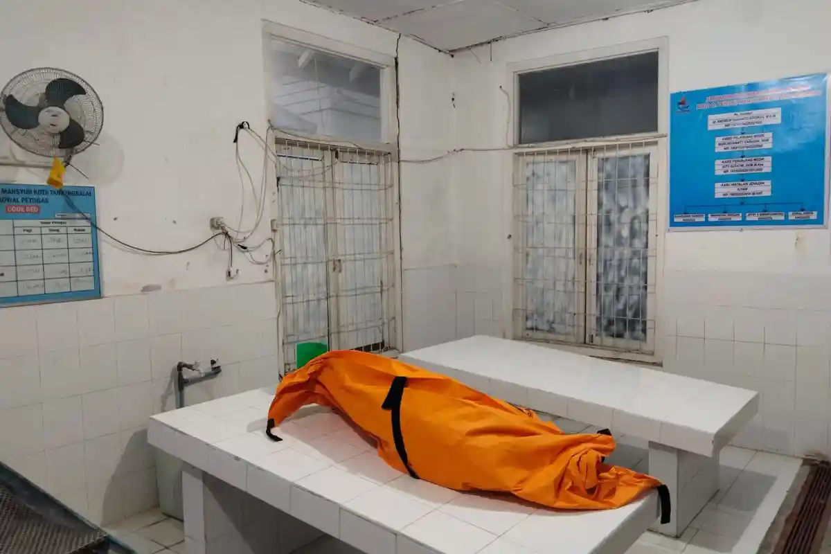 Nelayan di Asahan Temukan Mayat Tanpa Kepala Mengapung di Laut