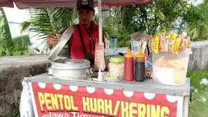 Orang-lamongan-jualan-pentol.jpg