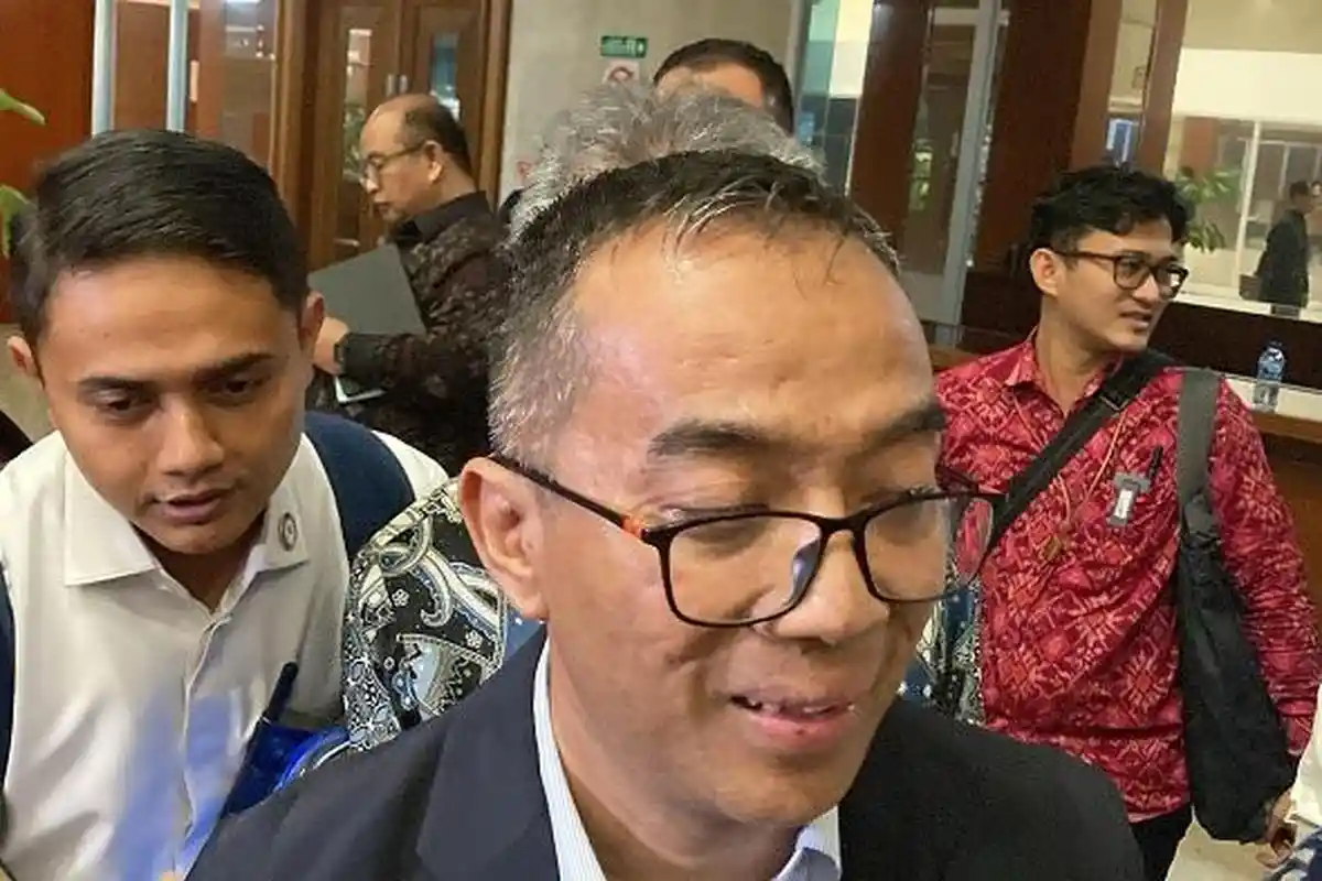 Mendikti Brian Yuliarto: Anggaran KIP Tak Berkurang Sedikit Pun, UKT Tidak Naik