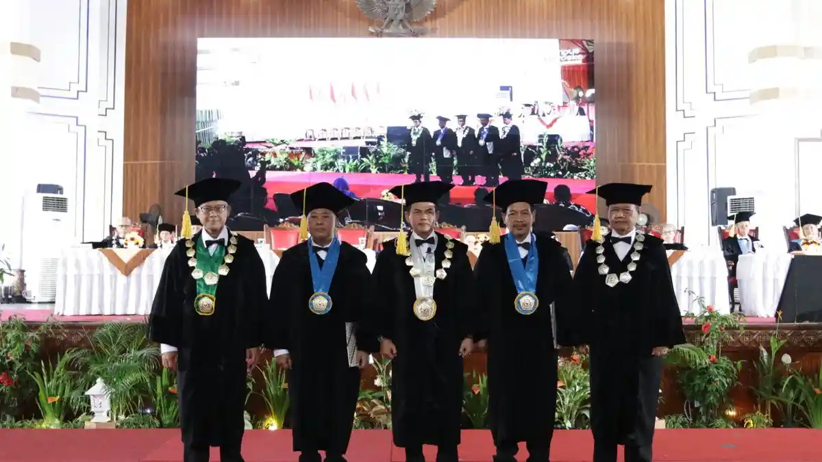 UPN Veteran Yogyakarta Kukuhkan 2 Guru Besar Teknik Perminyakan