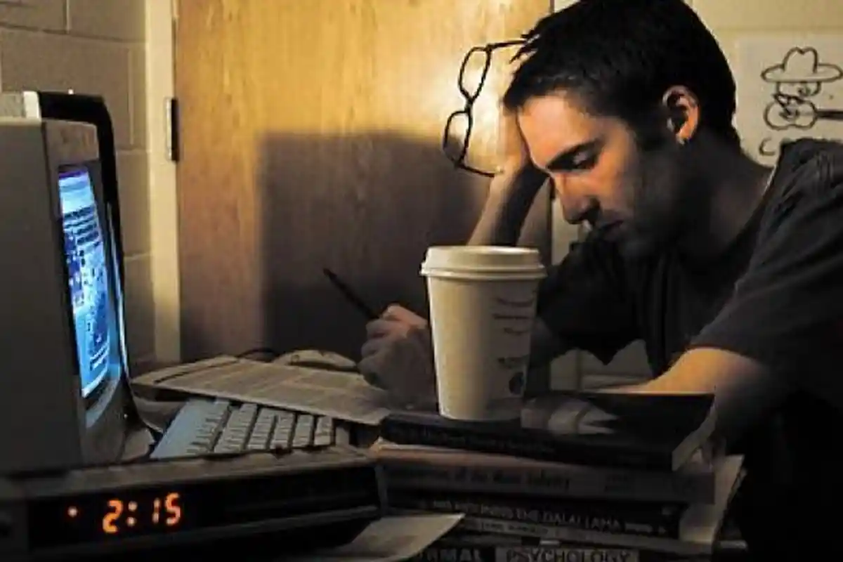 Studi Temukan Remaja yang Sering Begadang hingga Larut Malam Berisiko Tinggi Terserang Asma