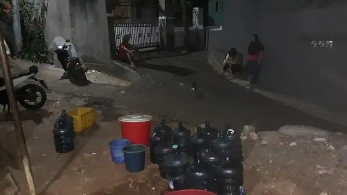Dua Kelurahan di Cipayung Alami Kelangkaan Air Bersih