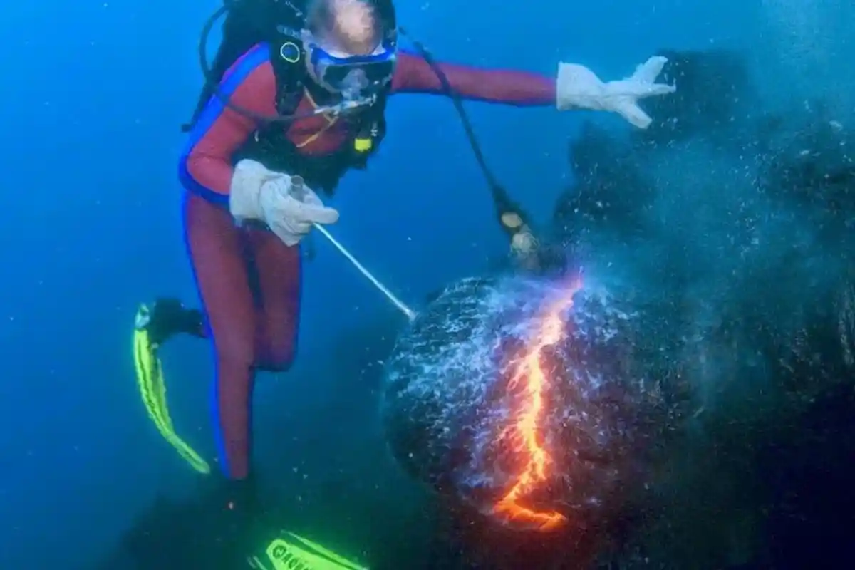 Api di Bawah Lautan Menjadi Bukti Kebenaran Al Quran dan Hadits