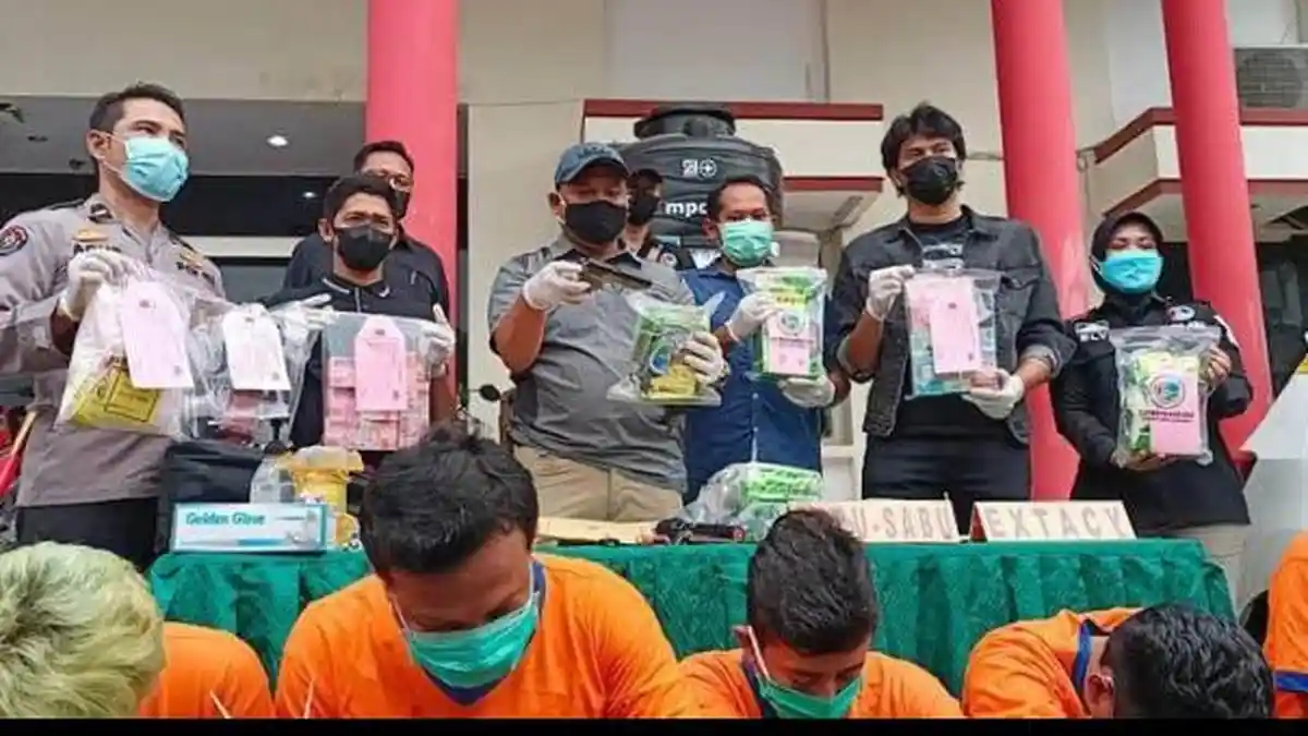 Polisi di Surabaya Terima Uang hingga Rp 1,5 Juta per Bulan dari Bandar Narkoba
