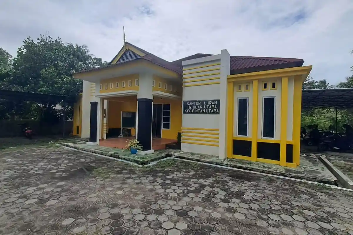 Akui Salah Tak Masuk Kantor, Boby Admirus Mundur dari Lurah Tanjunguban Bintan