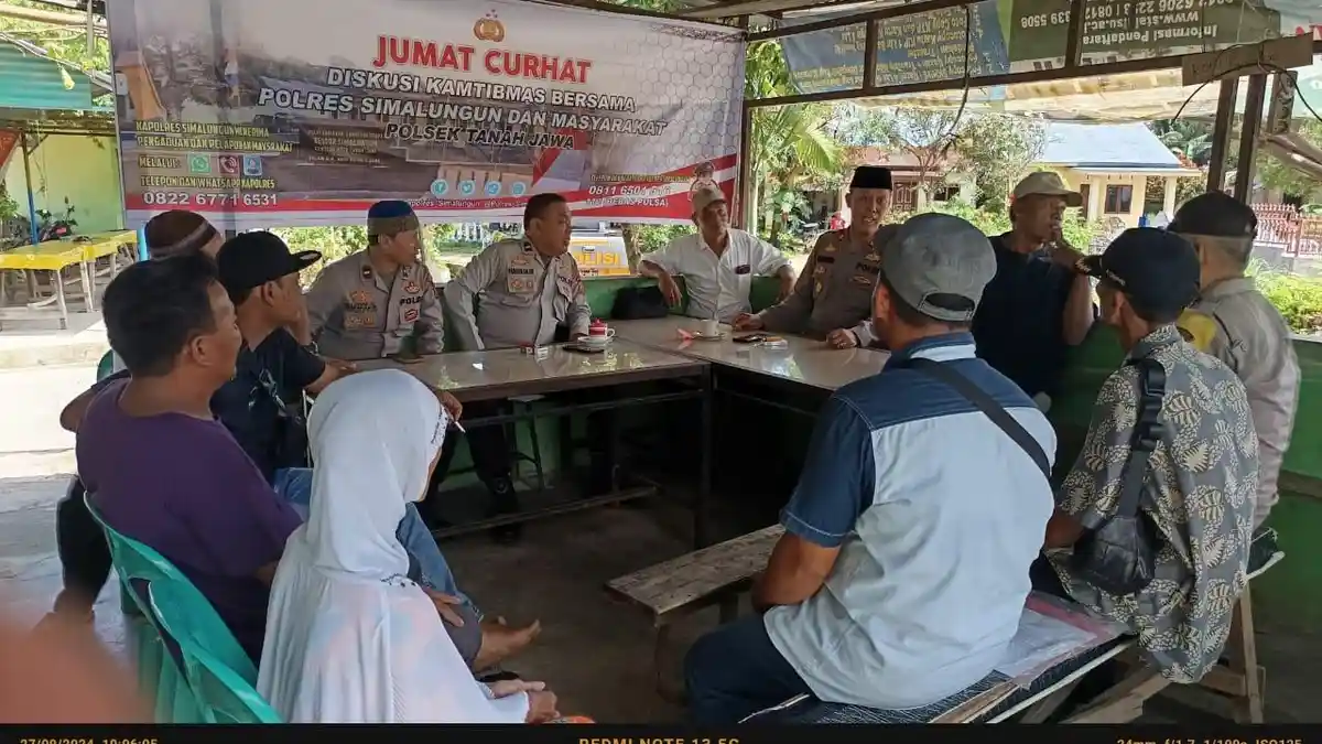 Polsek Tanah Jawa Gelar Jumat Curhat, Kompol Asmon Bufitra Ajak Warga Dukung Pilkada Damai