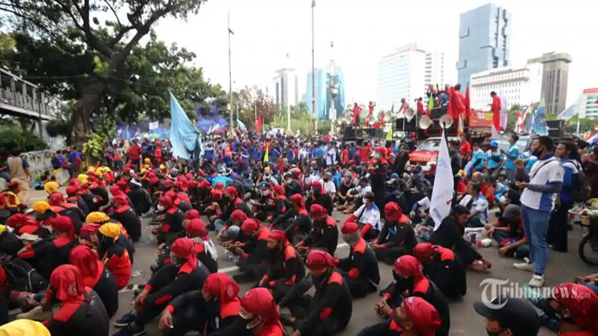 Update Terbaru, Ketum MPR Minta Kemnaker Kaji Ulang Aturan JHT BPJS Ketenagakerjaan