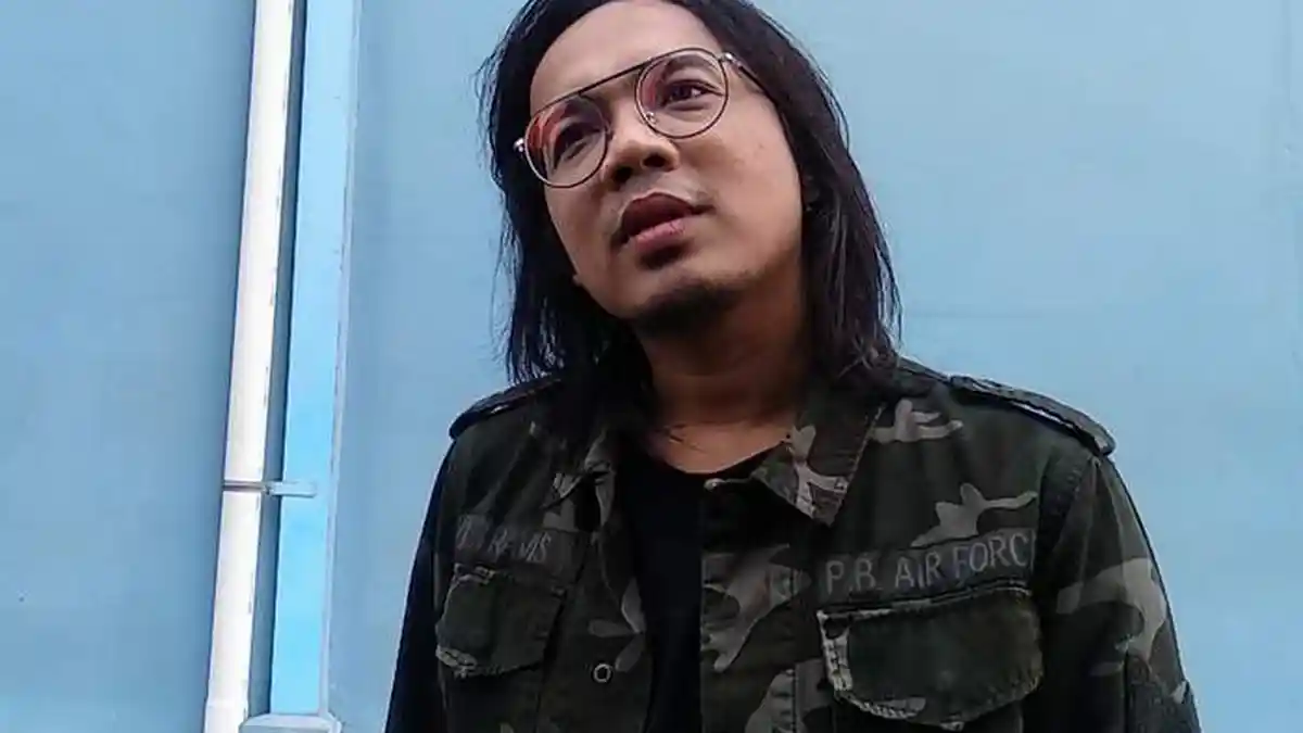 Karena Cinta Tersirat Bukan Tersurat, Chord Kunci Gitar dan Lirik Sahabat Jadi Cinta - Zigaz