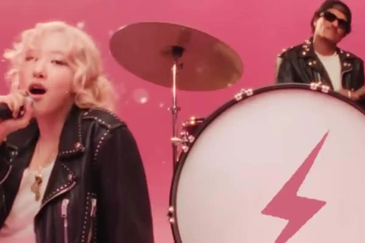 Makna dari Lagu APT dari Rose BLACKPINK dan Bruno Mars, Terinspirasi Permainan Minum Korea