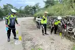 Satlantas-Polres-Kupang-olah-TKP-kecelakaan-maut-dump-truck-di-Jalur-Lelogama-Takari.jpg
