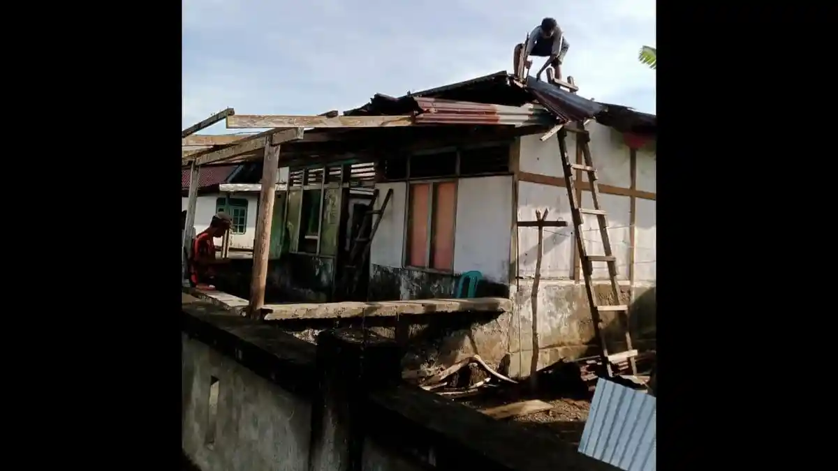 Cuaca Ekstrem Landa Halmahera Selatan, 12 Rumah Warga Rusak Dihantam Puting Beluing