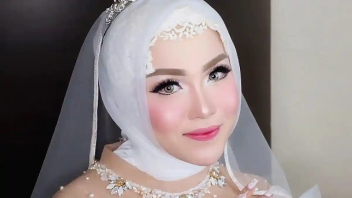 Mengenal Medina Zein, Miliuner Cantik Ipar Baru Ayu Azhari, Ini 6 Faktanya!