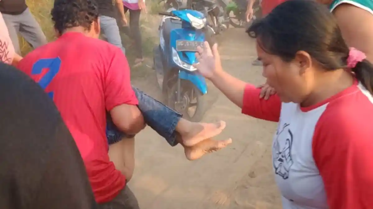 Erpan Sempat Lambaikan Tangan, Sebelum Tenggelam Di Sungai Lematang