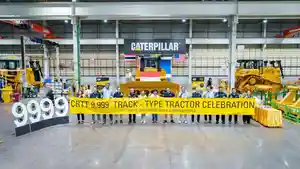 Trakindo-serah-terima-unit-Track-Type-Medium-Dozer-Cat-D8-produksi-ke-9999.jpg