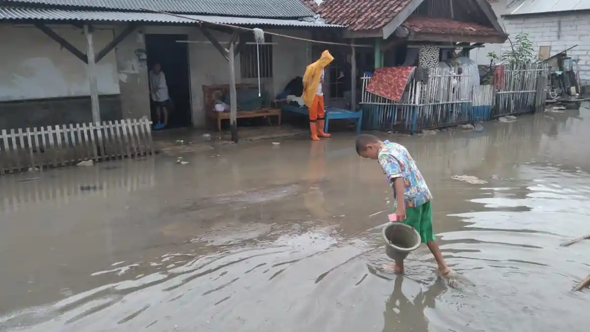 Fenomena Super New Moon Januari 2023, Warga Pesisir Banten Diimbau Waspada Banjir Rob