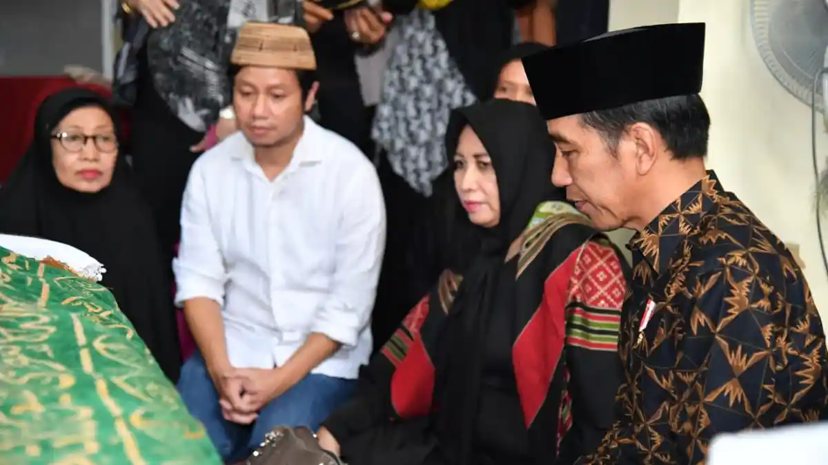 Melayat Ke Rumah Duka, Jokowi Kenang Sosok Dawam Rahardjo