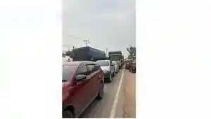 24082024-macet.jpg