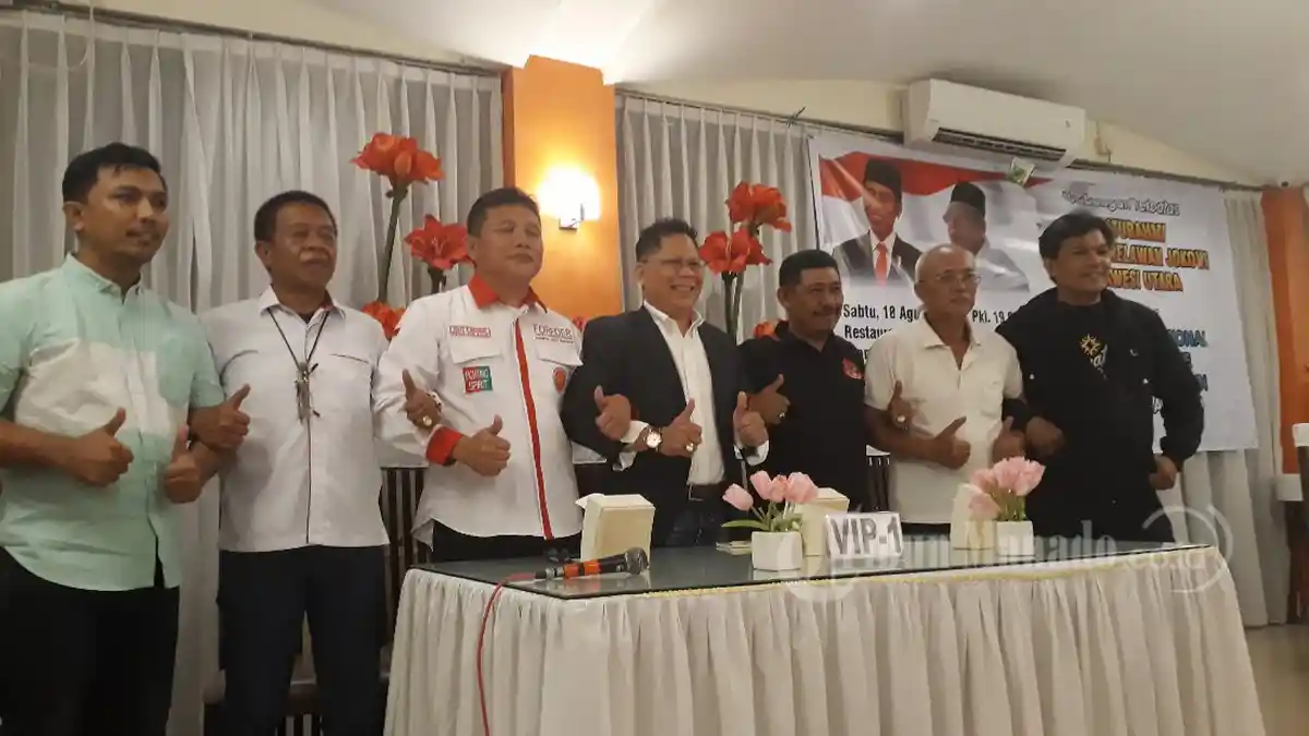 Yerry Tawalujan Ajak Relawan Menangkan Jokowi-Ma'aruf di Sulut