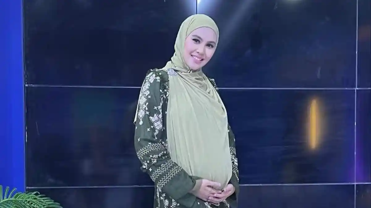 Dihujat Buntut Minta Capres untuk Ngaji, Kartika Putri Tanggapi Santai: Nggak Mau Ambil Pusing