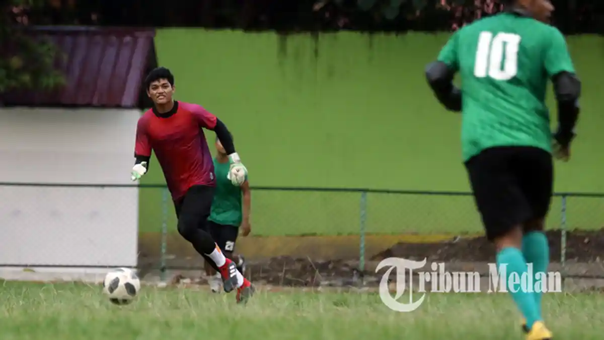 Berita Foto: Latihan Rutin untuk Persiapan PSMS Medan Mematangkan Skuat - 11022020_latihan_psms_danil_siregar.jpg