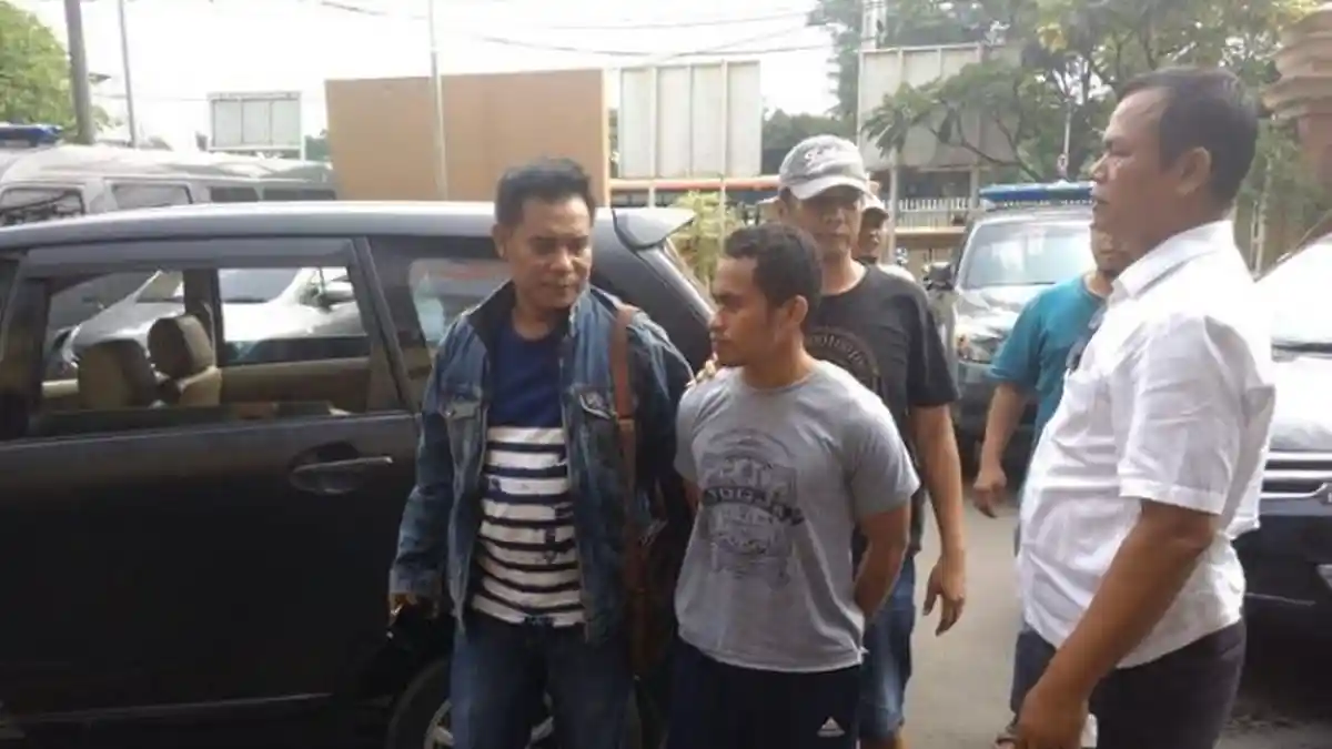 Kurang dari 24 Jam, Pembunuh Pria di Gang Sempit Cawang Ditangkap