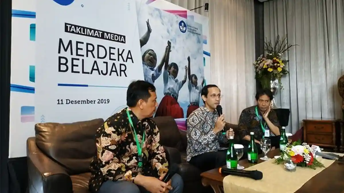 Mendikbud Nadiem Makarim Hapus UN, Empat Program Pembelajaran Nasional Ditetapkan Hari Ini