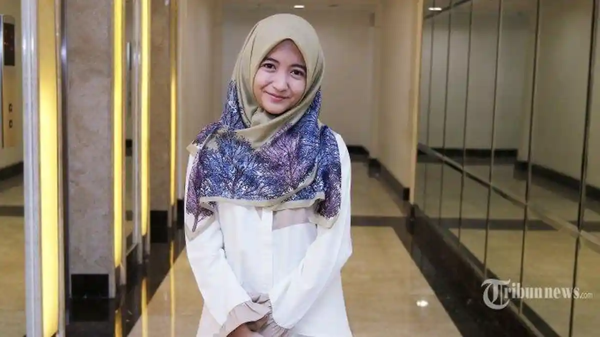 Takut Menyesal, Artis Arafah Rianti Berangkatkan Haji Ibunya